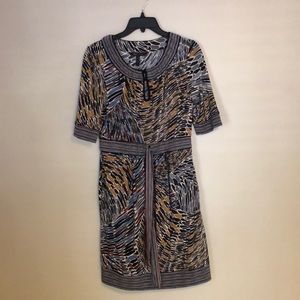 Very flattering multi color dress